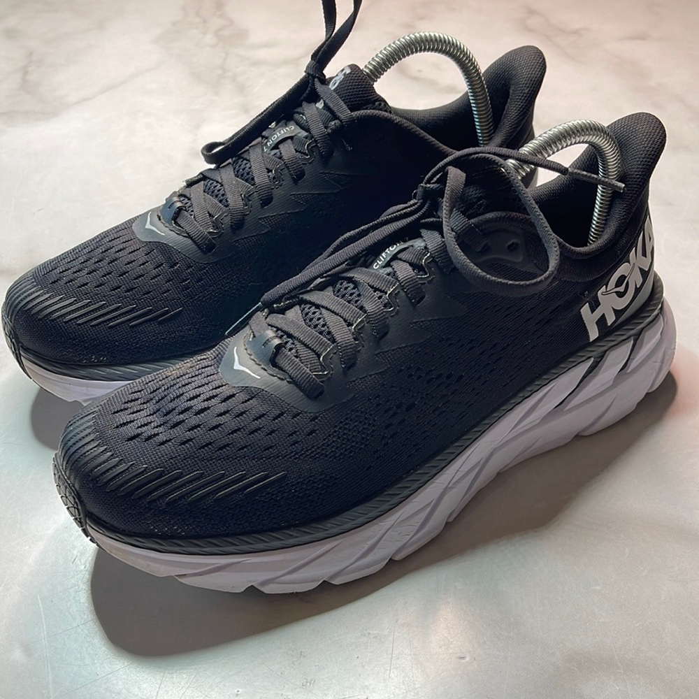 Hoka One One Women’s Clifton 7